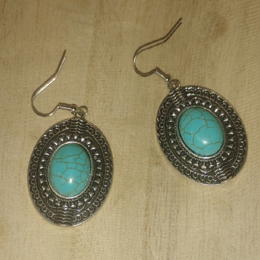 Turquoise Like Earrings